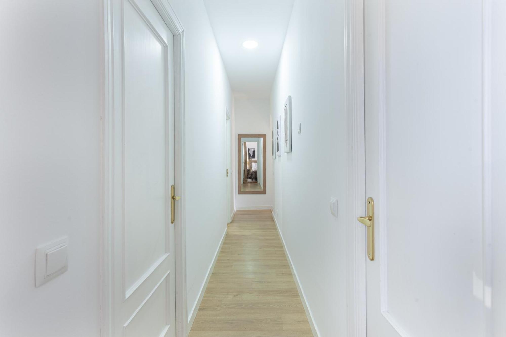 Apartamento Santa Ana Place En مدريد المظهر الخارجي الصورة