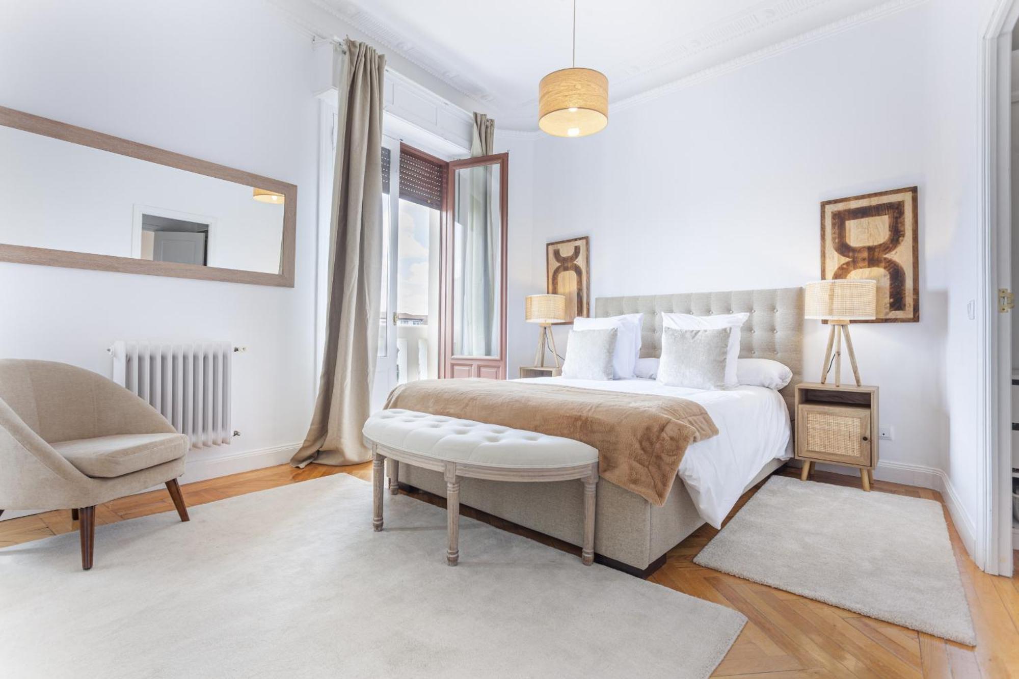 Apartamento Santa Ana Place En مدريد المظهر الخارجي الصورة